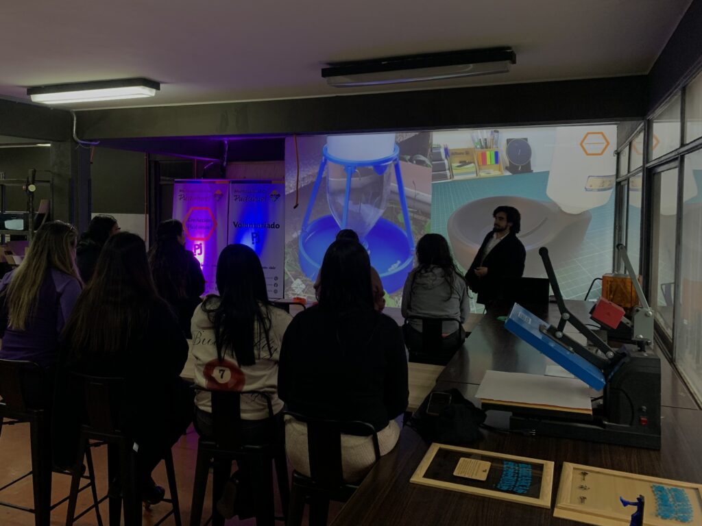 CreaAcción en Acción: Capacitación para Mejorar el Bienestar Animal